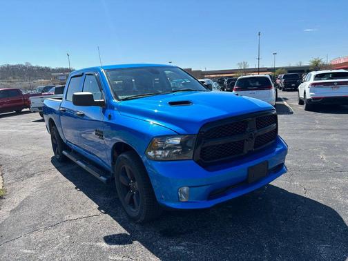 Hydro Blue Pearlcoat 2022 RAM 1500 Classic Express