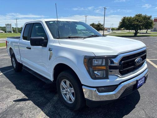 Oxford White 2023 Ford F-150 XLT