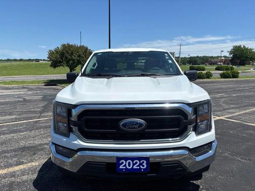 Oxford White 2023 Ford F-150 XLT