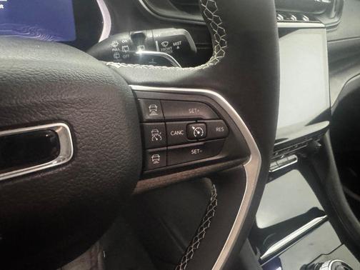 Bright White Clearcoat 2024 Jeep Grand Cherokee L Limited