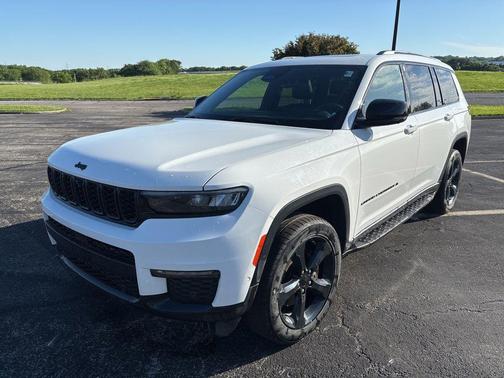 Bright White Clearcoat 2024 Jeep Grand Cherokee L Limited