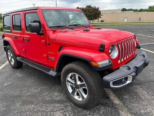 Firecracker Red Clearcoat 2023 Jeep Wrangler 4-Door Sahara