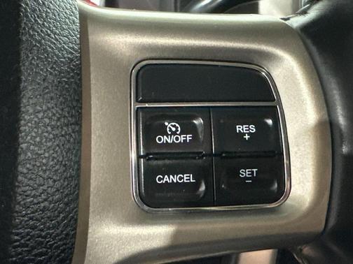 2018 RAM 2500 Laramie Crew Cab 4x4 6'4' Box