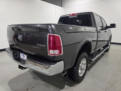 2018 RAM 2500 Laramie Crew Cab 4x4 6'4' Box
