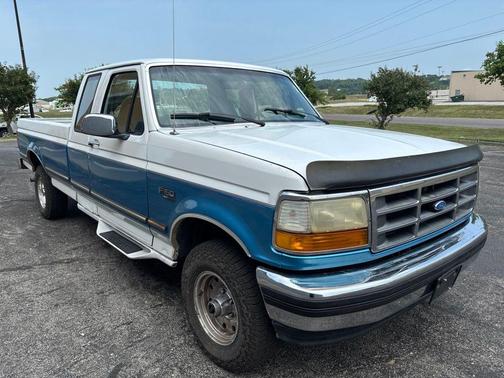 White 1995 Ford F-150 XLT