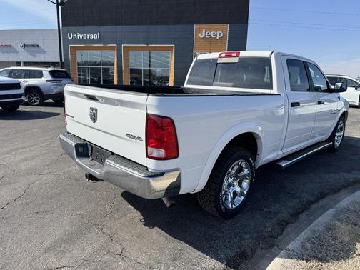 2017 RAM 1500 SLT