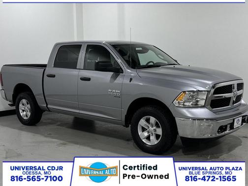 2022 RAM 1500 Classic SLT