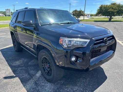 Midnight Black Metallic 2021 Toyota 4Runner SR5 Premium