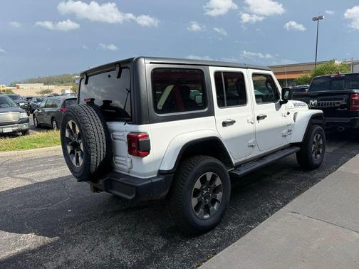 Bright White Clearcoat 2020 Jeep Wrangler Unlimited Sahara