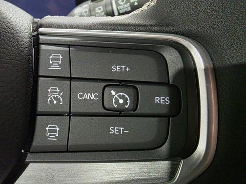 2025 Jeep Wagoneer L Series II Carbide 4x4