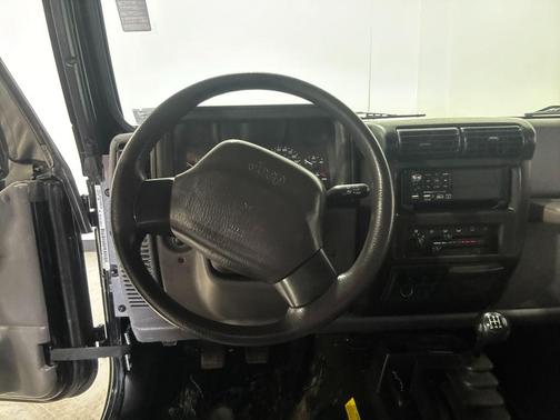 Black Clear Coat 1998 Jeep Wrangler SE