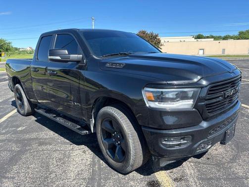Diamond Black Crystal Pearlcoat 2019 RAM 1500 Rebel