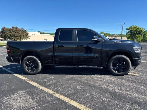 Diamond Black Crystal Pearlcoat 2019 RAM 1500 Rebel