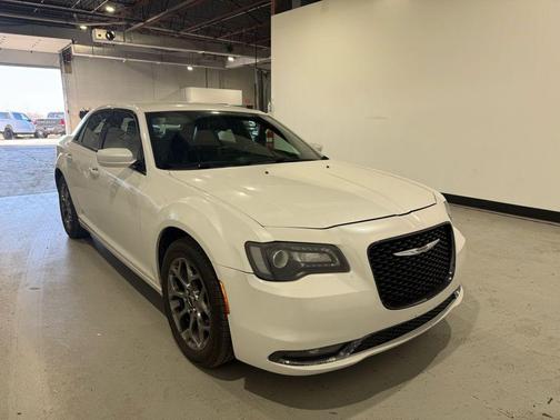 2016 Chrysler 300 S