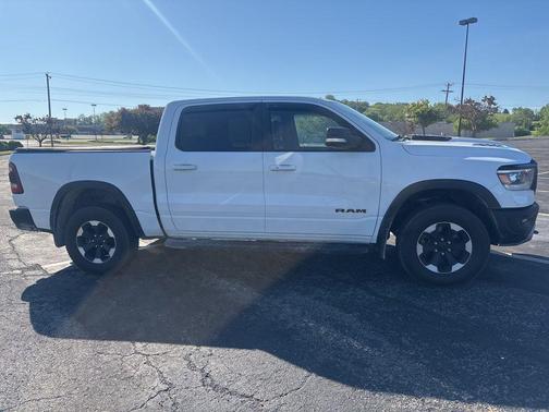 Bright White Clearcoat 2022 RAM 1500 Rebel