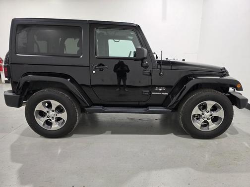 2018 Jeep Wrangler JK Sahara