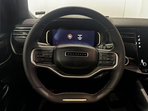 Diamond Black Crystal Pearlcoat 2022 Jeep Wagoneer Series II 4x4