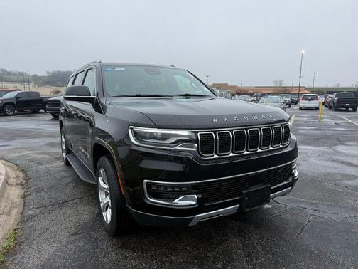 Diamond Black Crystal Pearlcoat 2022 Jeep Wagoneer Series II 4x4