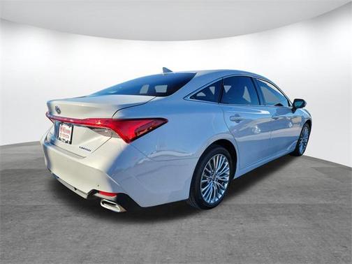 2022 Toyota Avalon Limited