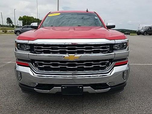 Photo 2 of 29 of 2017 Chevrolet Silverado 1500 LTZ