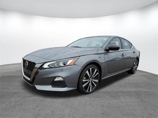 2021 Nissan Altima SR FWD