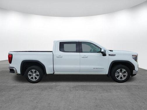Summit White 2025 GMC Sierra 1500 SLT
