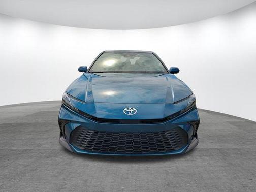 Ocean 2025 Toyota Camry SE