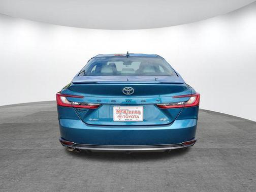 Ocean 2025 Toyota Camry SE