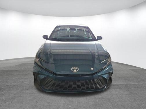 Ocean 2025 Toyota Camry SE