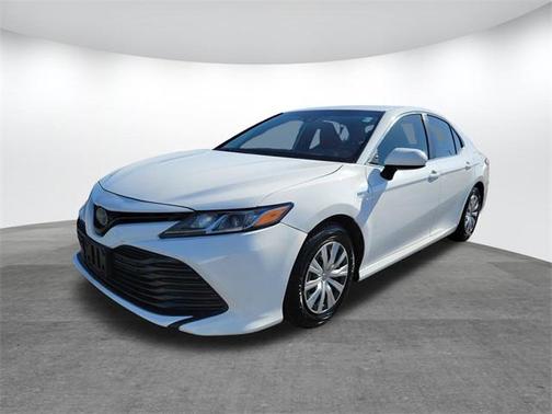 2019 Toyota Camry Hybrid LE