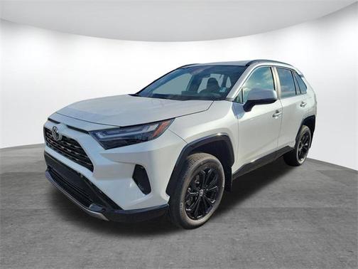 2024 Toyota RAV4 Hybrid SE