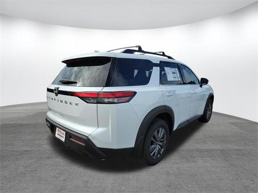 2025 Nissan Pathfinder SV FWD