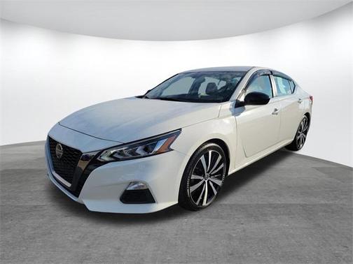 2020 Nissan Altima SR FWD