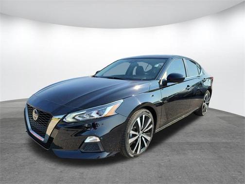 2022 Nissan Altima SR FWD