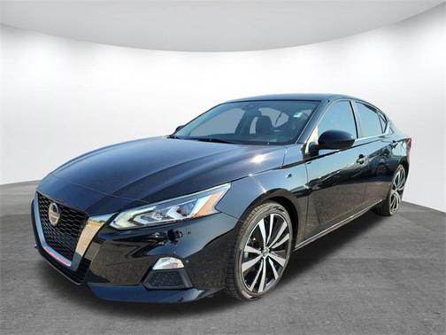 2022 Nissan Altima SR FWD