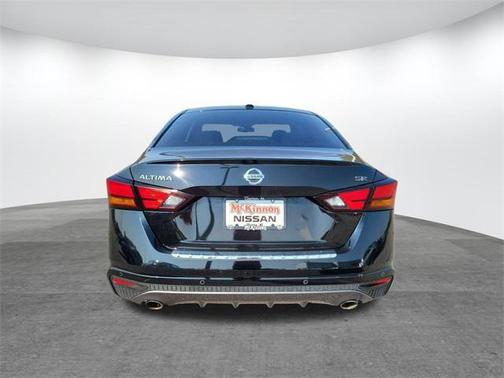 2022 Nissan Altima SR FWD