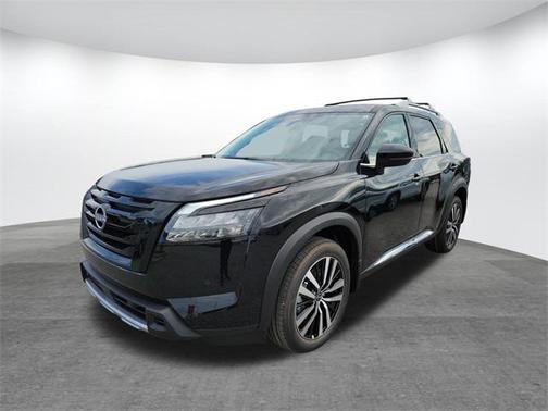 2025 Nissan Pathfinder Platinum FWD
