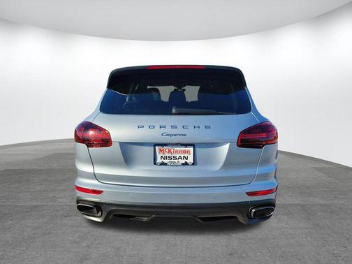 2016 Porsche Cayenne Cayenne