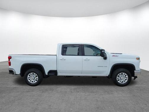 Summit White 2024 Chevrolet Silverado 2500 LT