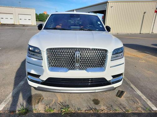 Pristine White 2020 Lincoln Navigator Reserve