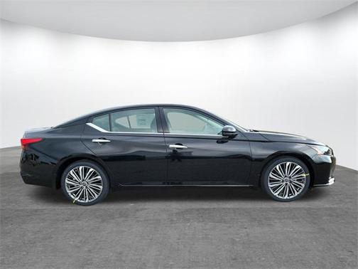 2025 Nissan Altima 2.5 SL