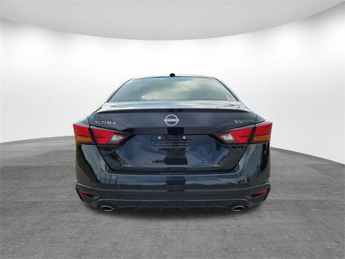 2025 Nissan Altima 2.5 SL