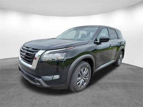 2025 Nissan Pathfinder S FWD