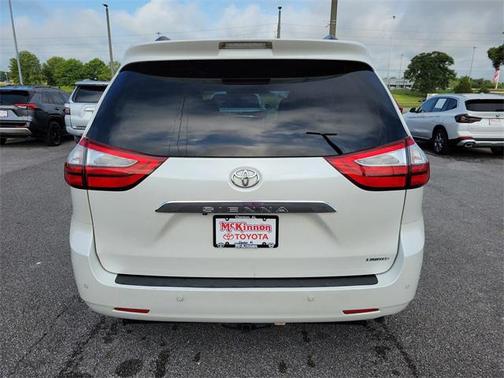 2015 Toyota Sienna XLE