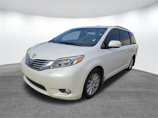 2015 Toyota Sienna XLE