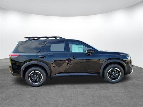 2025 Nissan Pathfinder Rock Creek 4WD