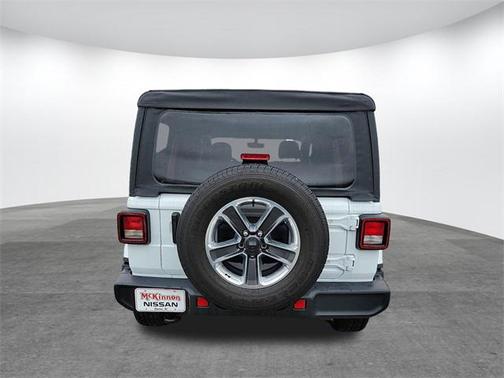 2023 Jeep Wrangler 4-Door Sahara 4x4