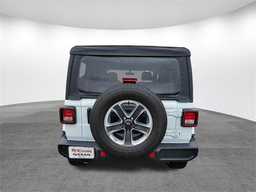 2023 Jeep Wrangler 4-Door Sahara 4x4