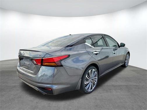 2025 Nissan Altima 2.5 SL