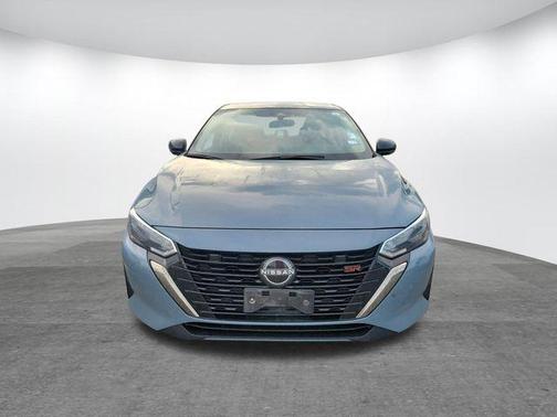 Atlantic Gray Metallic/Super Black 2024 Nissan Sentra SR